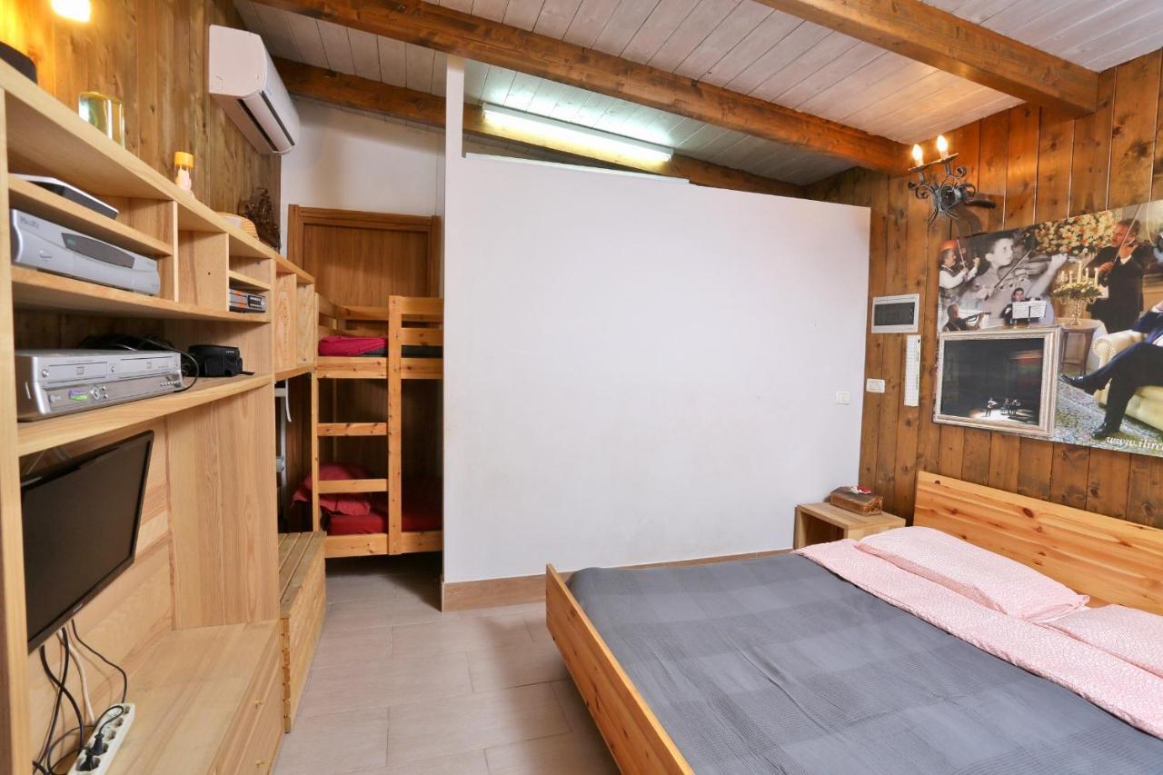 Music House A Castellana Grotte Confinante Via Per Turi 500M Dalle Grotte Exterior photo