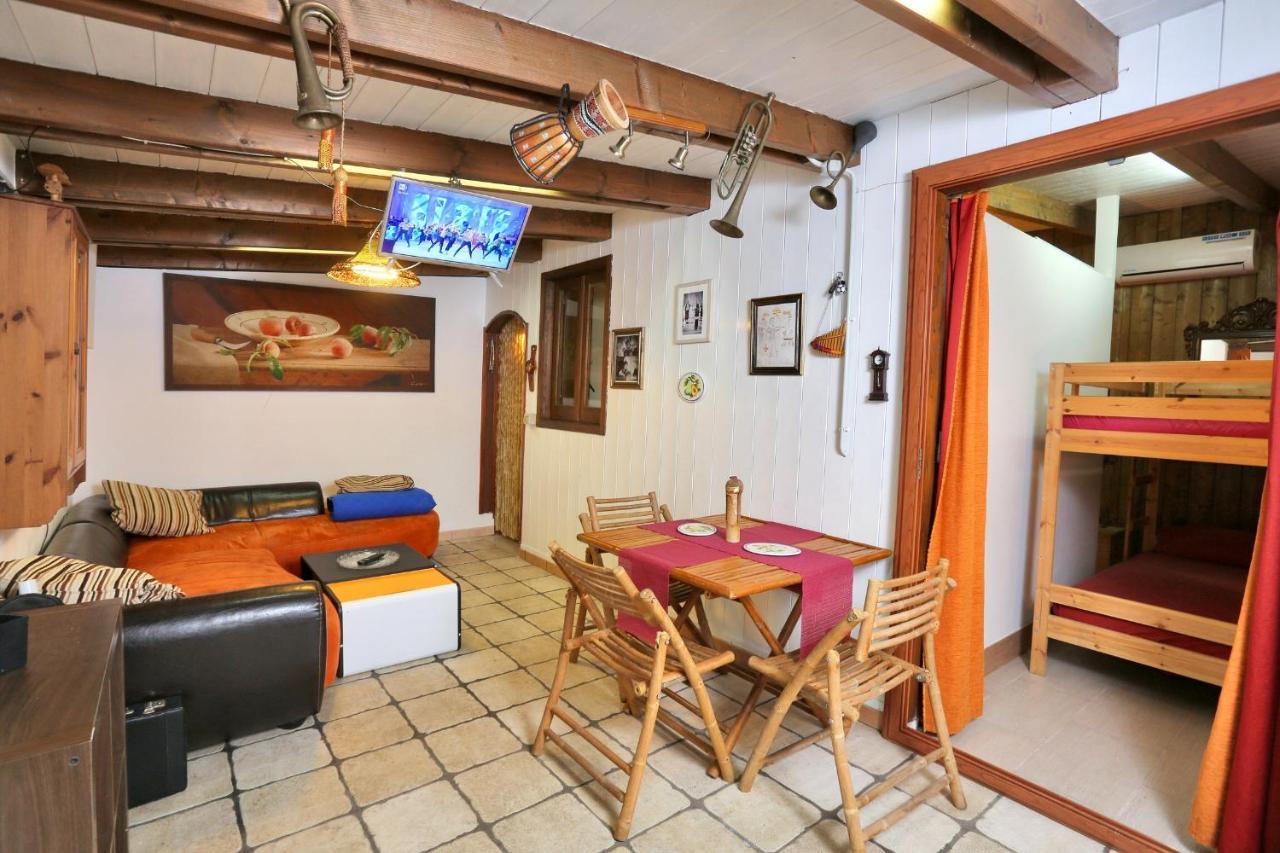 Music House A Castellana Grotte Confinante Via Per Turi 500M Dalle Grotte Exterior photo