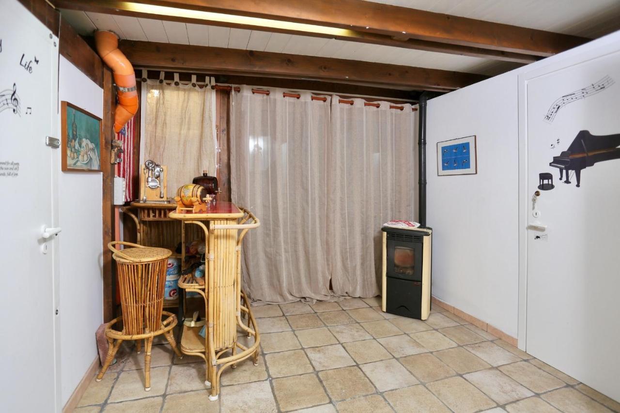 Music House A Castellana Grotte Confinante Via Per Turi 500M Dalle Grotte Exterior photo